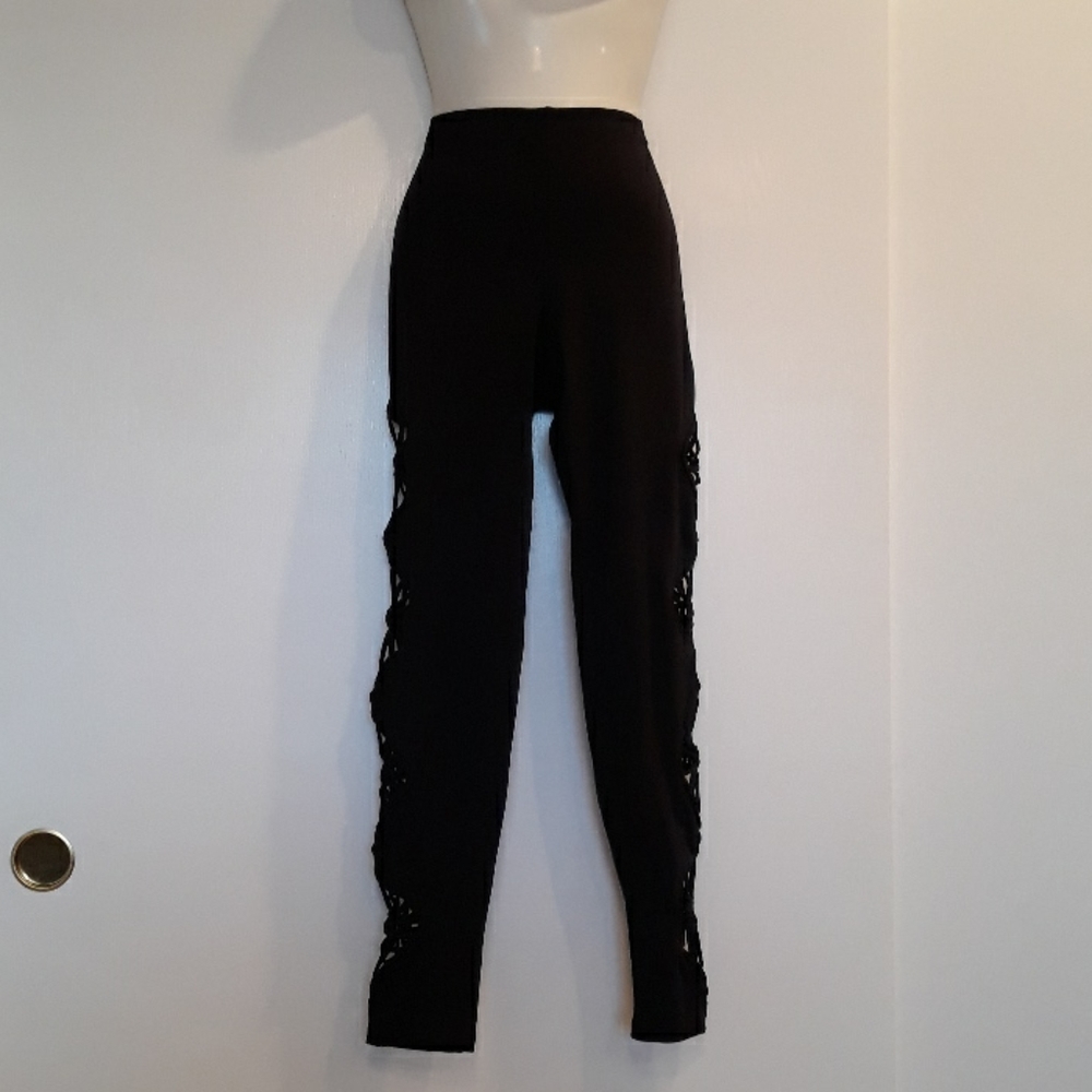 🖤⚘Sky Black Side Cut Out Detail Legging Size L